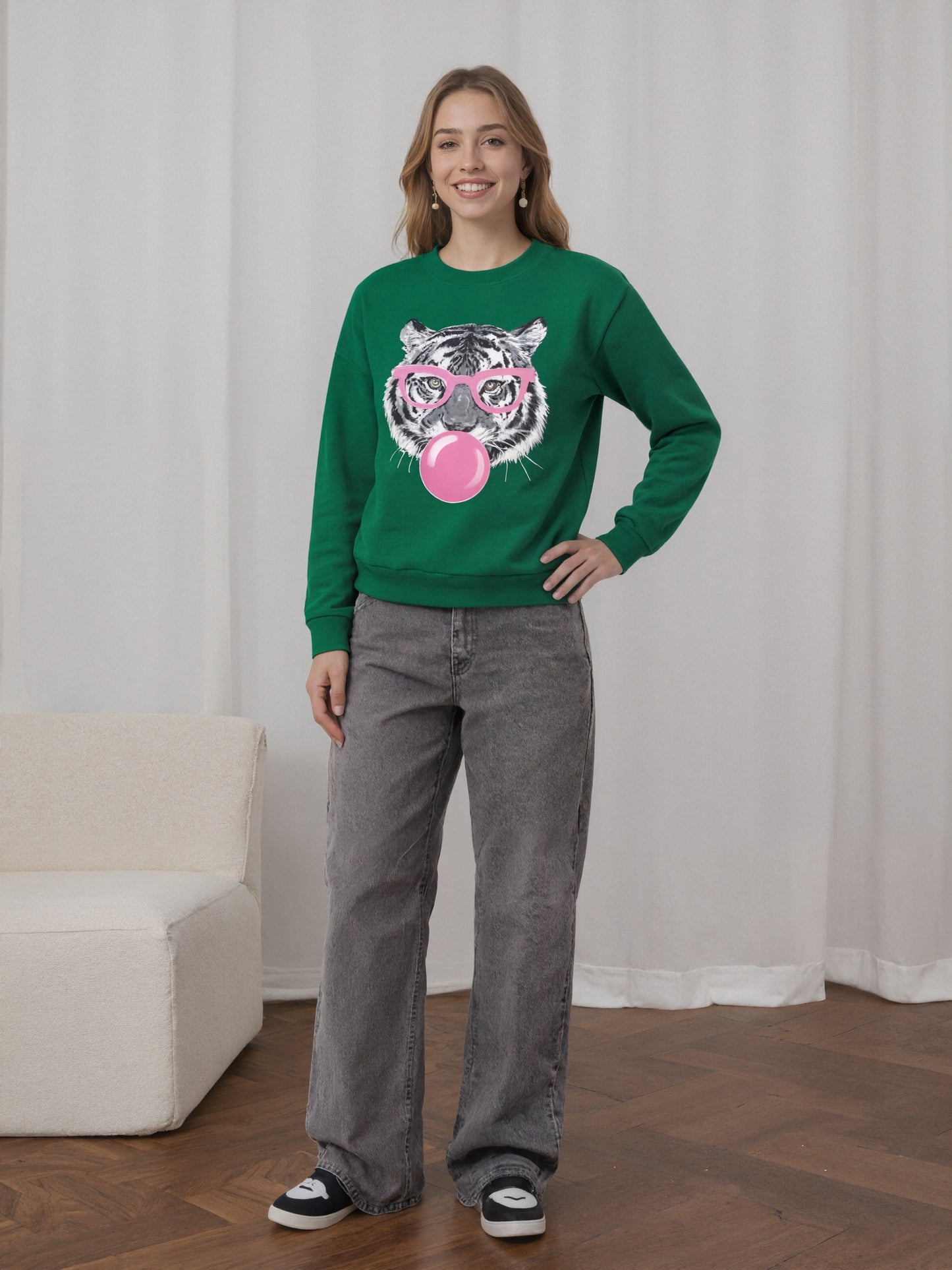 2025 New Women's Comfortable Green Tiger Bubble Gum Pattern Sports Shirt, Long Sleeve Hoodie, Perfect Choice For Autumn And Winter Fashion Women's Clothing