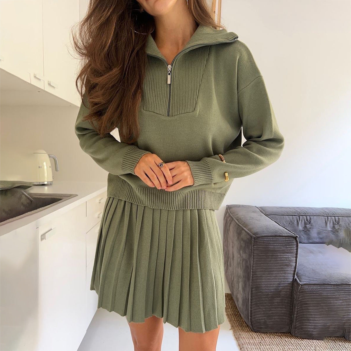 Ladies New Pleated Skirt Fashion Personalized Set