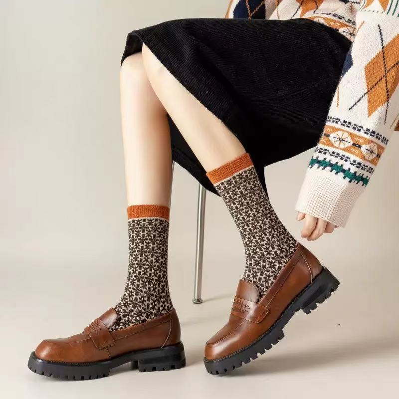 Women's Mid-calf Pure Cotton Warm Double-knit Retro Ripple Socks Autumn Stack Socks